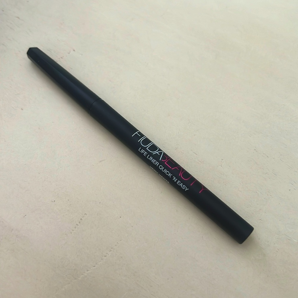 Huda Beauty Life Liner Quick N Easy Liquid Liner Very Vanta